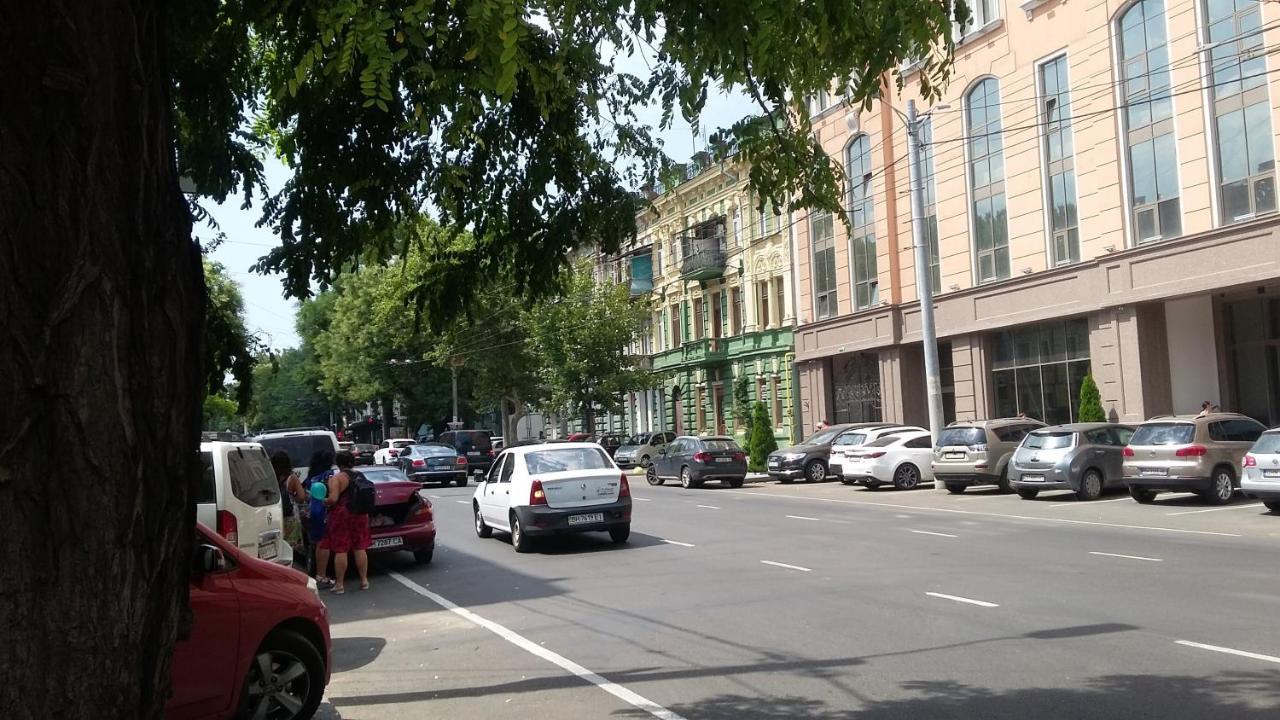 Apartment on Velyka Arnauts'ka Str Odessa Exteriör bild